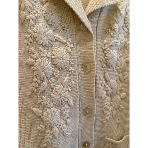 Vintage Lady Woo Embroidered Cardigan Sweater Coat With Floral Design Beige Size - Picture 2 of 8